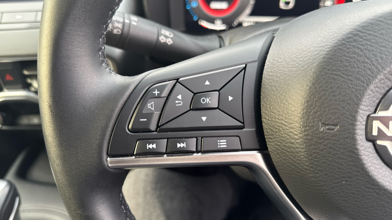 Nissan Juke 1.6 Hybrid N-Connecta 5dr Auto Hybrid Hatchback